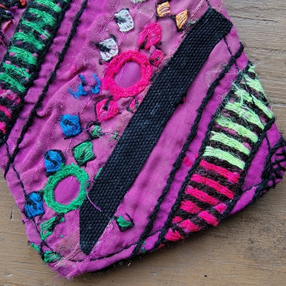 🌎👽 Free People Boho Embroidered Repurposed vtg banjara hippie Wallet card case - Picture 12 of 16
